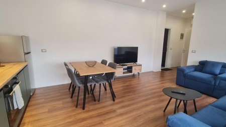 Tek Rruga E Elbasanit, Jepet Me Qira Apartament 1+1+2, Totalisht I Mobiluar!!!