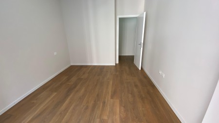 Ne Astir, Shitet Apartament 1+1, Me Planimteri Perfekte !!