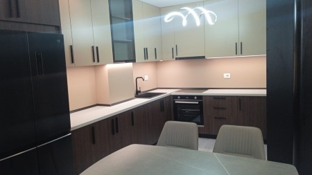 Ne Fresk, Jepet Me Qira Apartament 2+1, Gati Per Banim!!!