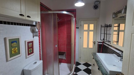 Tek Kodra e Diellit, Shitet Super Apartament 2+1, Totalisht I Investuar !!