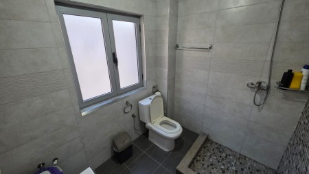 Ne Selite, Prane Universitetit Barleti, Shitet Super Apartament 2+1, Ideal Per Banim Dhe Investim !!!