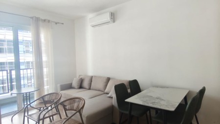 Tek Univers City, Jepet Me Qira Apartament 1+1, Gati Per Banim!!!
