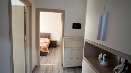 Ne Astir, Shitet Apartament 1+1, I Mobiluar!!!