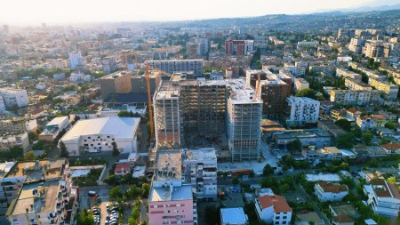Cmim Okazion! Tek Art N'Lagje, Shitet Apartament 2+1+Garderobe, Mundesi Ideale Investimi !!