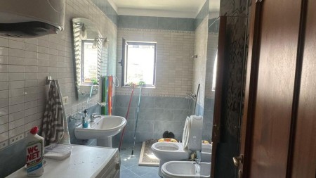 Shiten 2 Apartamente ne Golem Mundesi Dupleksi!!!