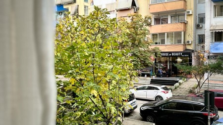 Tek Liqeni Artificial, Jepet Me Qira Apartament 1+1, Super I Investuar !!!