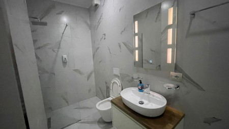 Ne Kinostudio, Shiten 2 Garsoniere dhe 6 Apartamente 1+1, Ideale Per Investim!!!