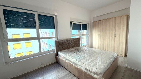 Tek Kompleksi Mangalem, Jepet Me Qira Apartament 1+1 Ne Ndertim Te Ri!!