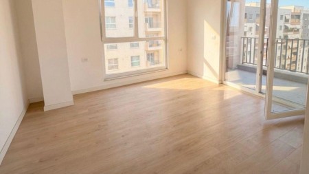 Ne Laprake, Tek Kompleksi Aura, Shitet Apartament 2+1 Me Investim Ekstra!