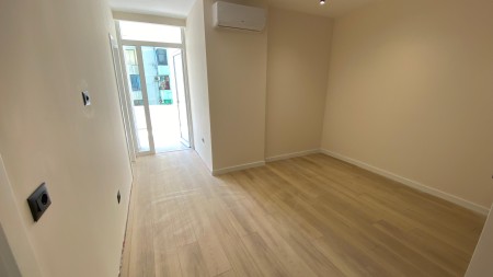 Ne Komune Te Parisit Shitet Apartament 1+1 Me Orientim Perfekt!!