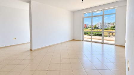 Ne Astir, Shitet Apartament 2+1 Me Planimetri Perfekte !!!