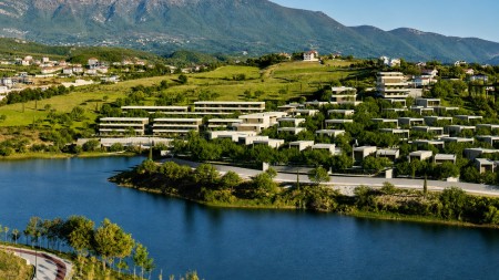 Tek "Farka Front Lake Residence", Shitet Super Apartament 3+1, Me Cmim Okazion !!
