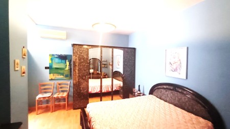 Ne Rrugen Fortuzi, Shitet Apartament 2+1 Me Siperfaqe Te Bollshme Dhe Orientim Perfekt !!!