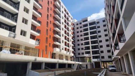 Tek "Space City" Ne Paskuqan, Shitet Apartament 2+1+2, Me Planimetri Perfekte !!!
