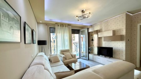 Tek Rruga E Kosovareve, Shitet Super Apartament 2+1+2, Totalisht I Investuar !