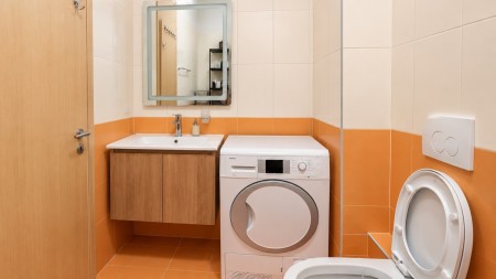 Tek Kodra E Diellit, Shitet Apartament 1+1 Totalisht I Investuar !!