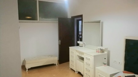 Ne Astir, Shitet Apartament 2+1 Me Planimetri Perfekte Dhe Post Parkimi I Perfshire Ne Cmim !!