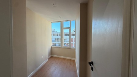 Tek ish -Stacioni i Trenit, Shitet Apartament 2+1+2, Me Planimetri Perfekte !
