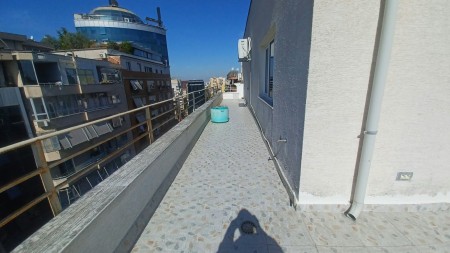 Tek Selvia, Jepet Me Qira, Apartament 1+1+Verande, Gati Per Banim !!!