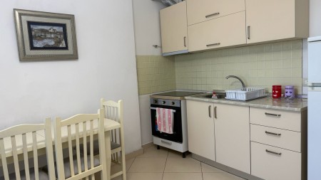 Prane Inxhinierise Se Ndertimit, Jepet Me Qira Apartament 2+1, Gati Per Banim!!!