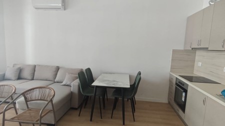 Tek Univers City, Jepet Me Qira Apartament 1+1, Gati Per Banim!!!