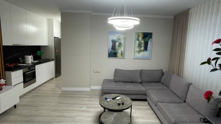 Tek Rruga E Kosovareve, Jepet Me Qira Apartament 1+1 I Mobiluar Ne Detaj Dhe Me Pamje!!