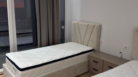 Tek Rruga Jordan Misja, Shitet Apartament 2+1+2 Totalisht I Investuar!!