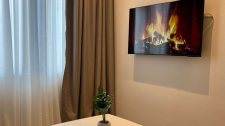 Tek "Gjimnazi Partizani", Shiten 3 Apartamente, Mundesi Ideale Investimi !!