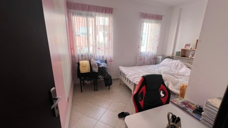 Tek Kodra E Diellit, Shitet Apartament 2+1+Post Parkimi !!