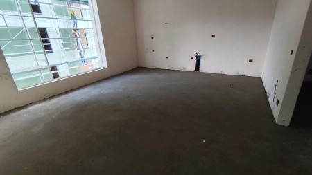 Tek Splendor Residence ,Shitet Apartament 2+1+2 Me Planimetri Te Rregullt!!