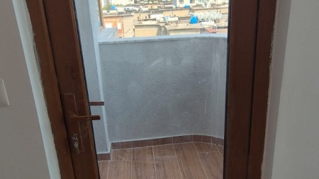 Tek Ish Stacioni i Fundit i Tiranes se Re, Shitet Super Apartament 1+1, Ideal Per Banim Dhe Investim !!!