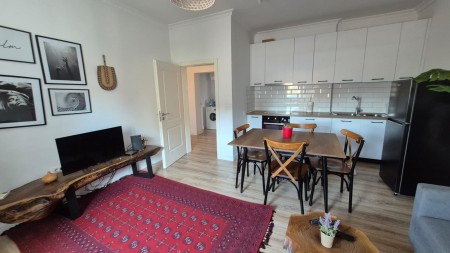 Te sheshi Willson, Shitet Super Apartament 2+1 I Investuar!!!