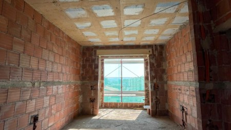 Tek San Paolo Residence, Prane Bulevardit Te Ri, Shitet Apartament 1+1, Me Planimetri Te Rregullt !!!