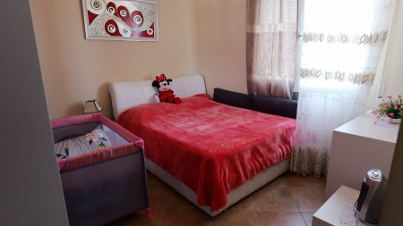 Ne Vlore, Tek Uji I Ftohte, Shitet Apartament 2+1 Me Pamje Nga Deti !!!