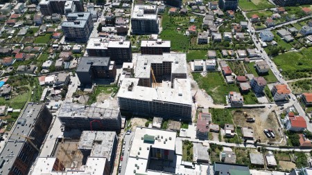 Prane Unazes Se Madhe, Ne Kompleksin "APOLLO", Shitet Apartament 2+1 Ideal Per Investim !!