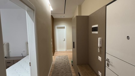 Tek Rruga Jordan Misja, Shitet Apartament 2+1+2 Totalisht I Investuar!!
