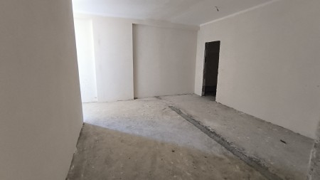 Tek Rruga E Elbasanit, Shitet Super Apartament 3+1+2 Me Hapesira Te Bollshme !!!