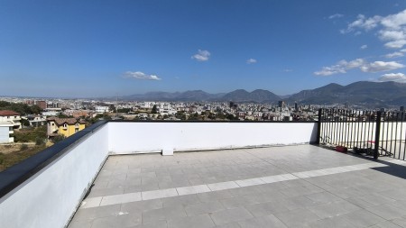 Okazion Tek Rezidenca Kodra E Diellit 2, Shitet Super Apartament 3+1+2+Verande Me Pamje Fantastike !!!