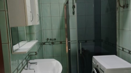 Ne Qender, Jepet Me Qira Super Apartament 2+1+2, Ideal Per Banim!!!