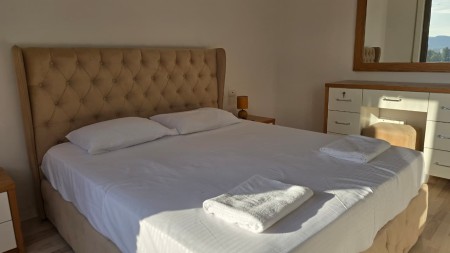 Tek Kompleksi Delijorgji, Jepet Me Qira Super Apartament 2+1+2 Me Mobilim Komod Gati Per Banim!!!