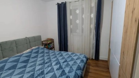 Prane Ish Parkut, Shitet Apartament 2+1, Ideal Per Banim !!!