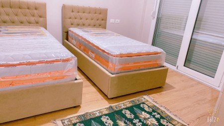 Tek Kthesa E Kamzes, Jepet Me Qira Apartament 2+1, i Investuar Totalisht !!!