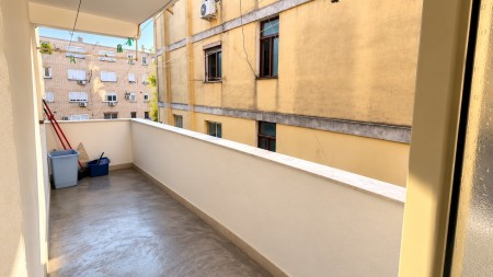 Ne Porcelan, Shitet Apartament 3+1 I Bollshem !!!