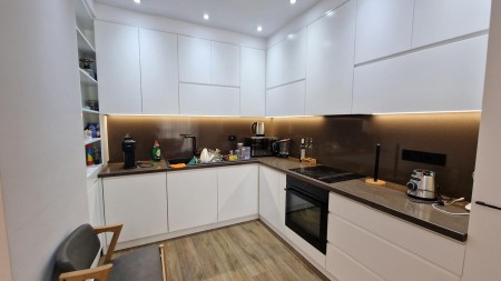 Tek Ish Fusha Aviacionit, Garden Residence Turdiu, Jepet Me Qira Super Apartament 3+1+2+2 Poste Parkimi!