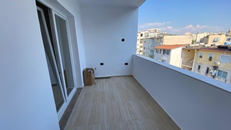 Ne Vasil Shanto, Shitet Apartament 1+1 Me Planimetri Perfekte!!