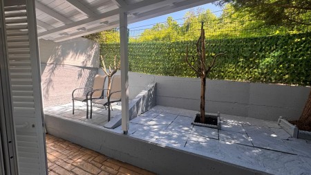 Tek Liqeni I Thate, Shitet Apartament 2+1 Ideal Per Banim!!!