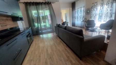 Ne Ali Dem, Tek Kompleksi Mangalem 21, Shitet Super Apartament 3+1+2, Ideal Per Banim !!!
