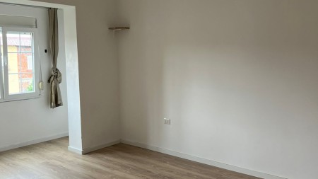 Ne Myslym Shyr, Prane Shkolles Pjeter Budi, Shitet Apartament 1+1 I Investuar Me Orientim Perfekt !!!