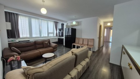Tek Fusha E Aviacionit, Shitet Apartament 2+1 Me Strukture Te Rregullt !!