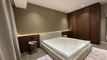 Tek Ambasador 3, Jepet Me Qira Super Apartament 2+1+2 I Mobiluar Me Post Parkimi !!!